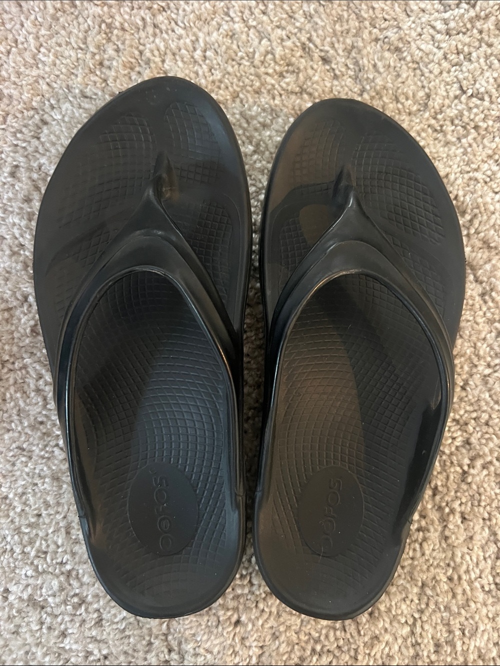 OOFOS Black Women's Flip Flop Sandals 8